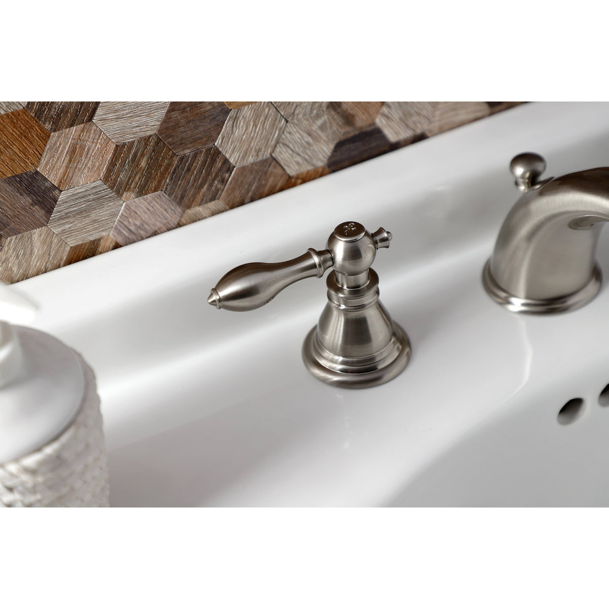 Widespread Bathroom Faucet with Pop-Up Brushed Brass R7511