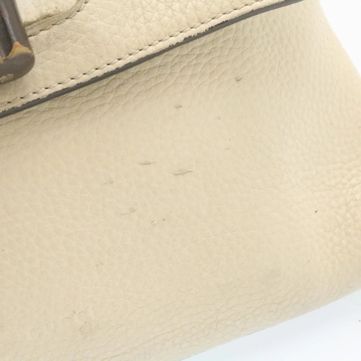 White Leather Bamboo Handbag P55017
