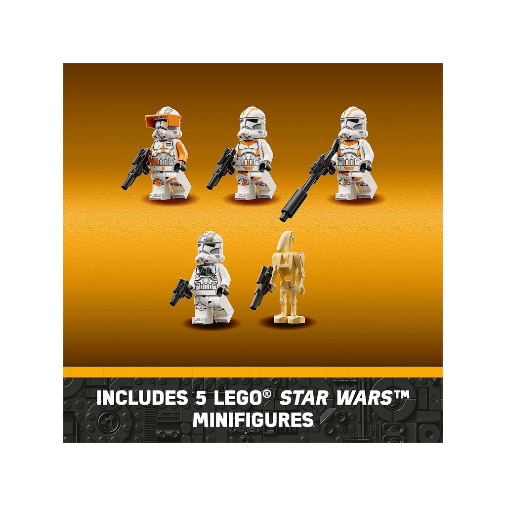 Poseable Toy with Clone Troopers & Battle Droid Figures K138