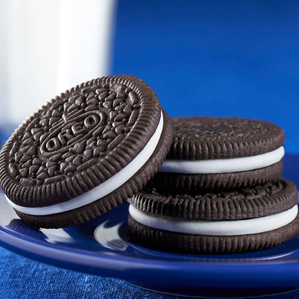 Chocolate Sandwich Cookies Family Size Pack of 18 I80819