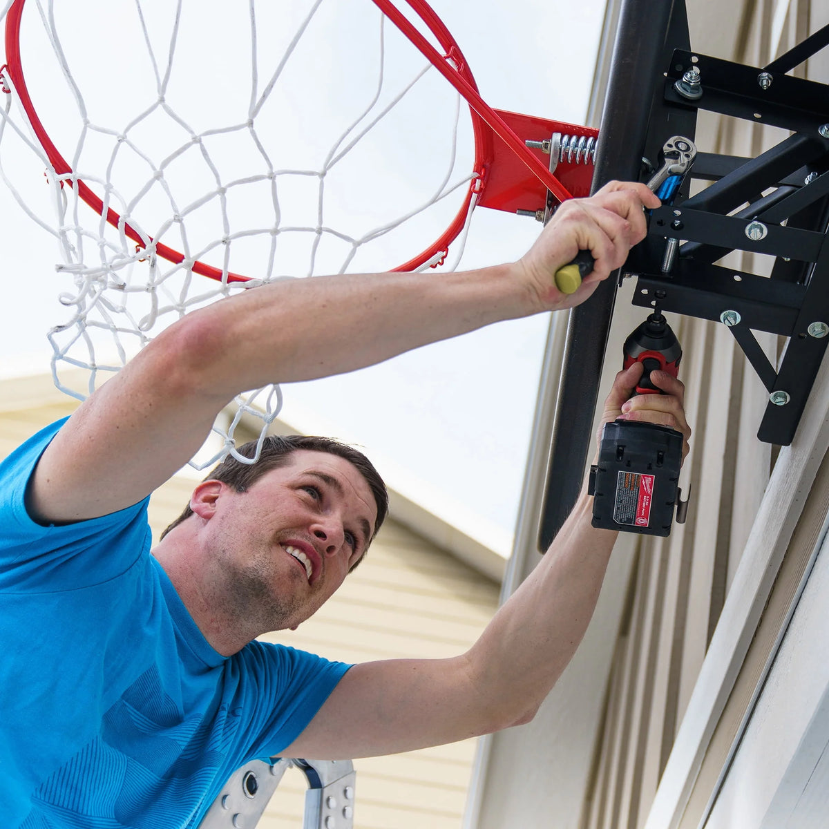 44 inch Polycarbonate Basketball Backboard and Rim Combo Y872849