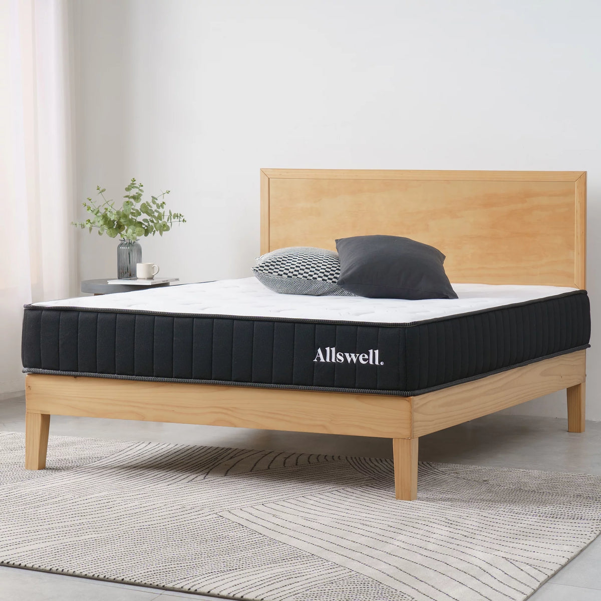 Queen Gel Memory Foam Hybrid Mattress Z368