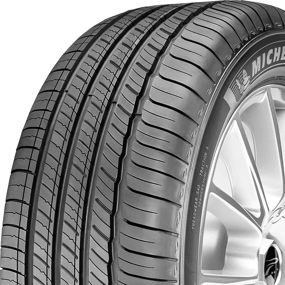 All Season 225/60R18 100H Passenger Tire F782753