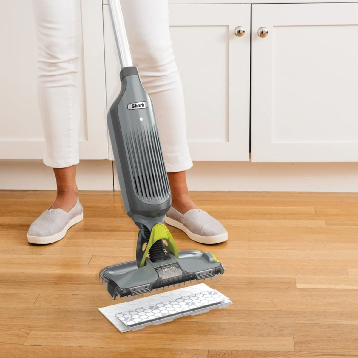 Disposable Hard Floor Vacuum and Mop Pad Refills 16 CT B4842
