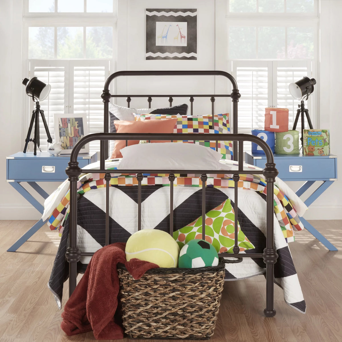 Queen Metal Bed K873