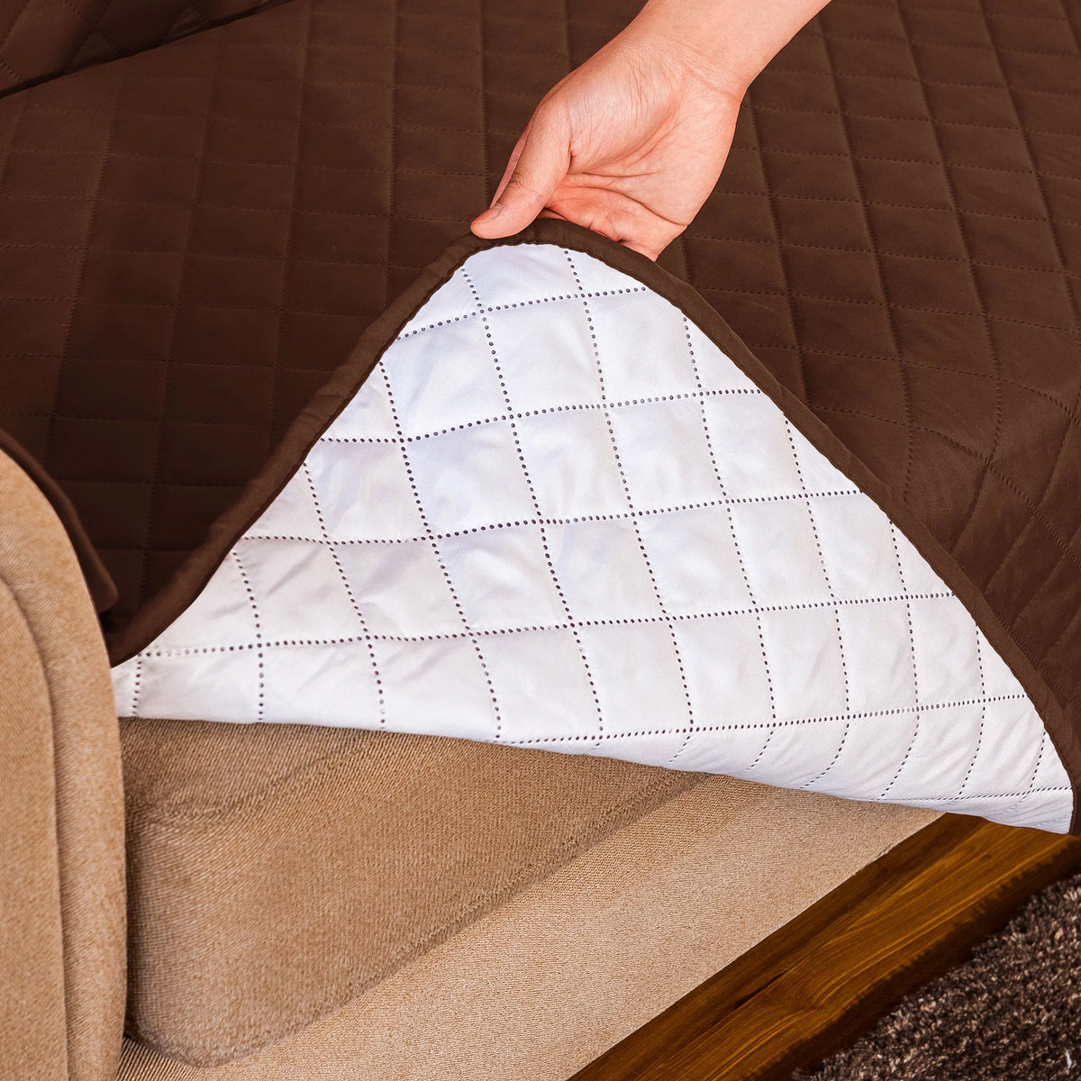 Reversible Quilted Sofa Cover L4330