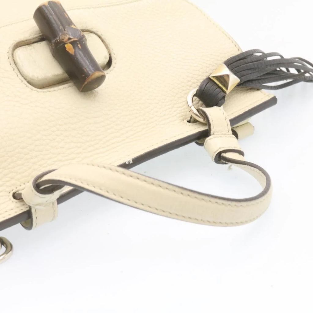 White Leather Bamboo Handbag P55017