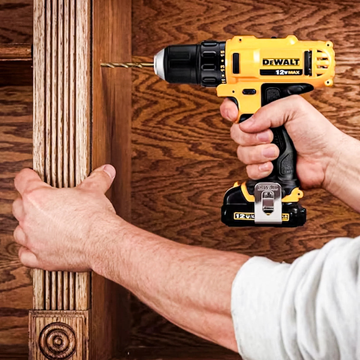 12V MAX Cordless Drill and Driver Combo Kit R840623