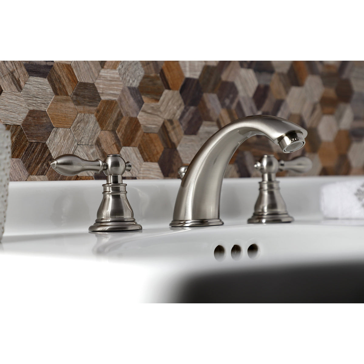 Widespread Bathroom Faucet with Pop-Up Brushed Brass R7511