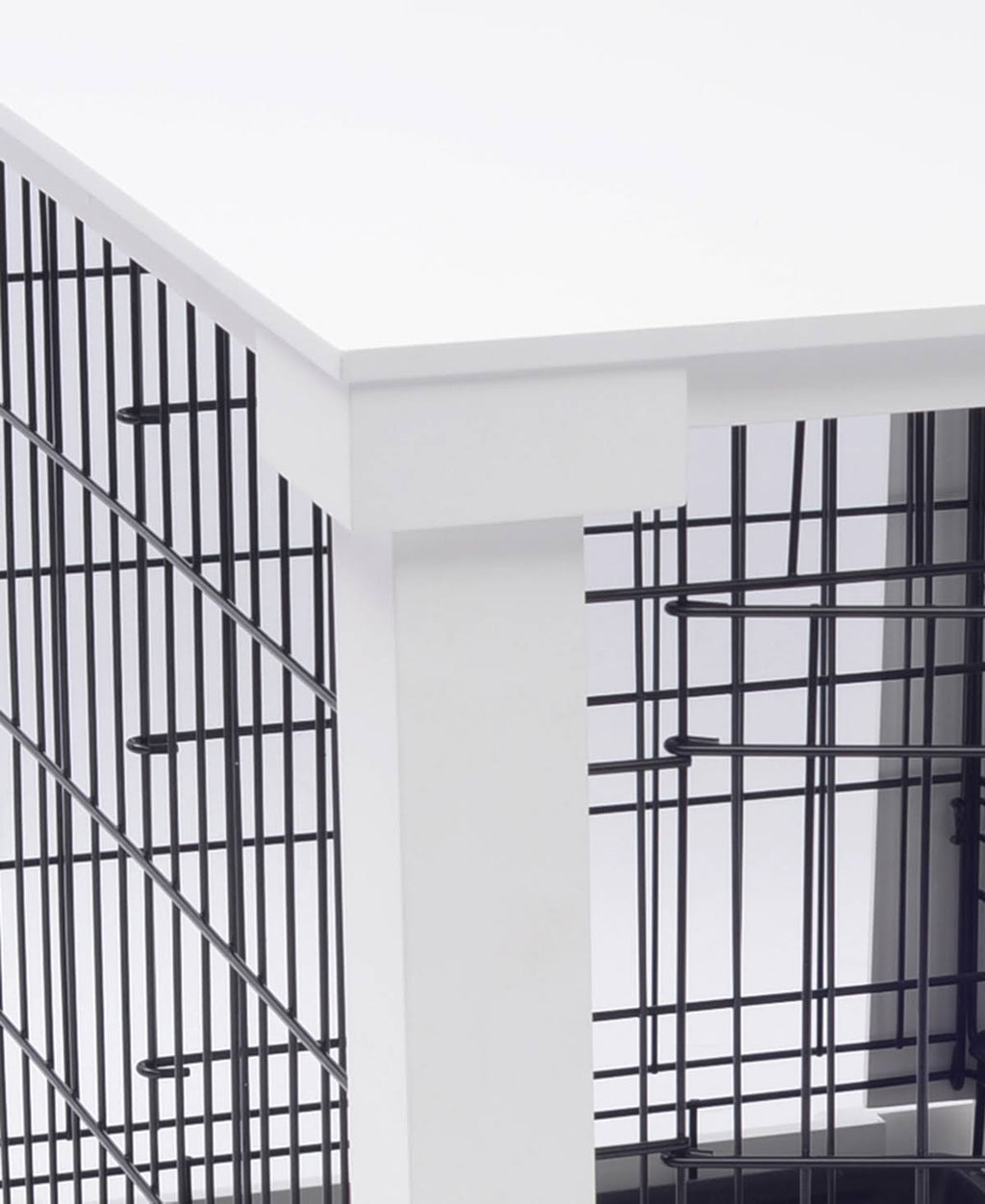 White Medium Cage with Crate Cover D641