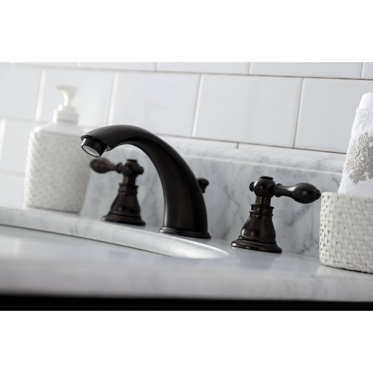 Widespread Bathroom Faucet with Pop-Up Brushed Brass R7511