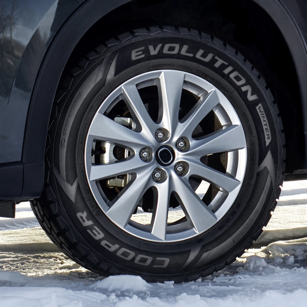 Set of 4 Winter Snow Tires 235/65R18 106T M54153