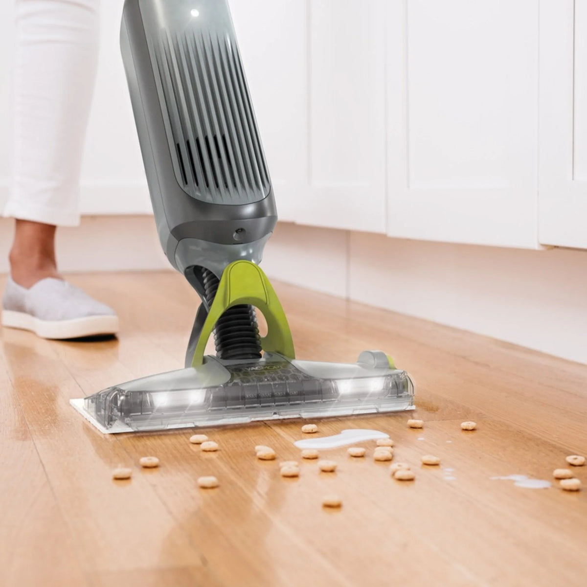 Disposable Hard Floor Vacuum and Mop Pad Refills 16 CT B4842