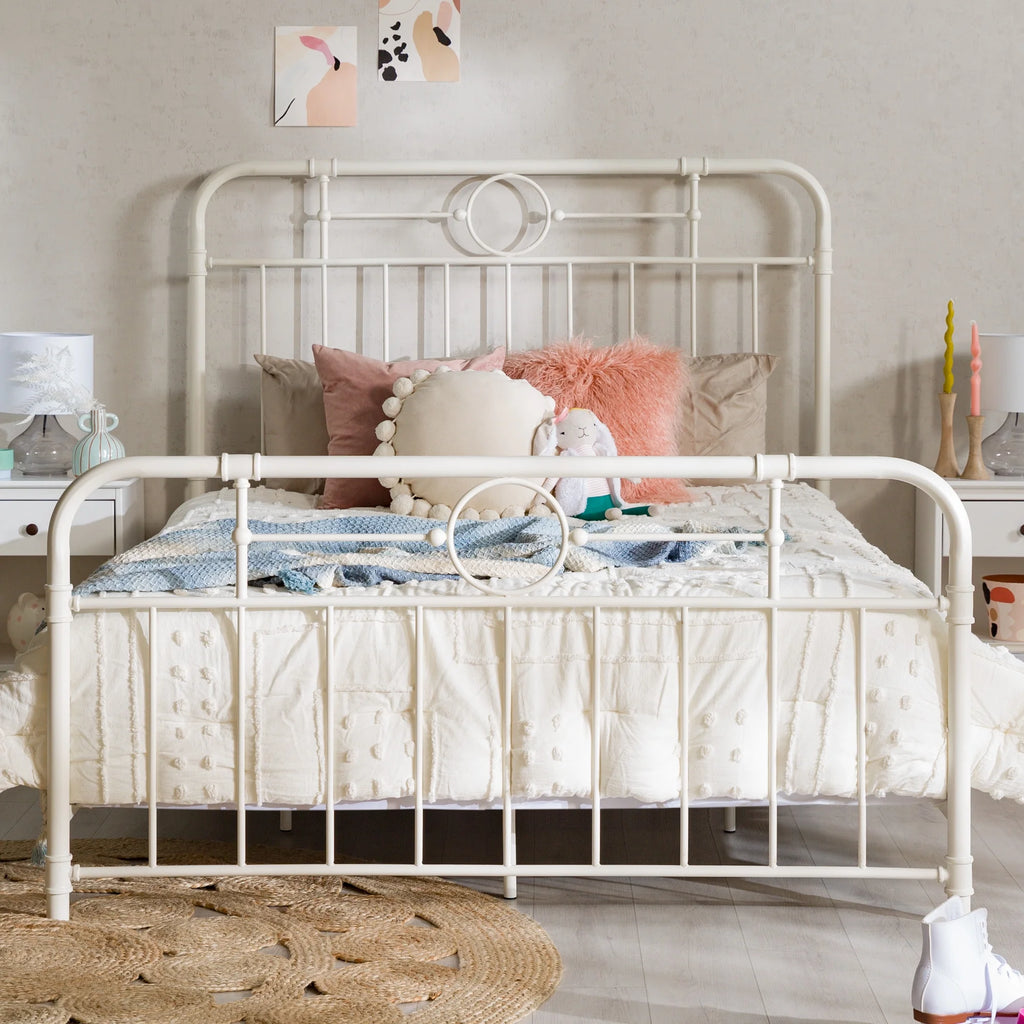 Queen Size Metal Bed V7211