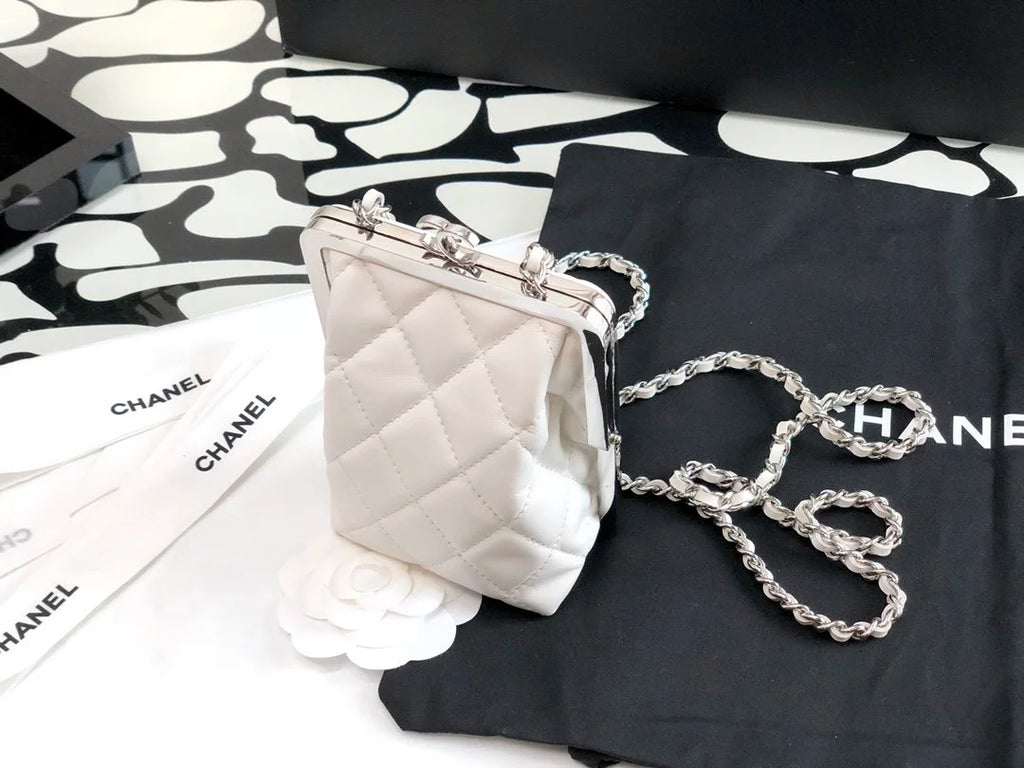 White Clutch Bag S81932