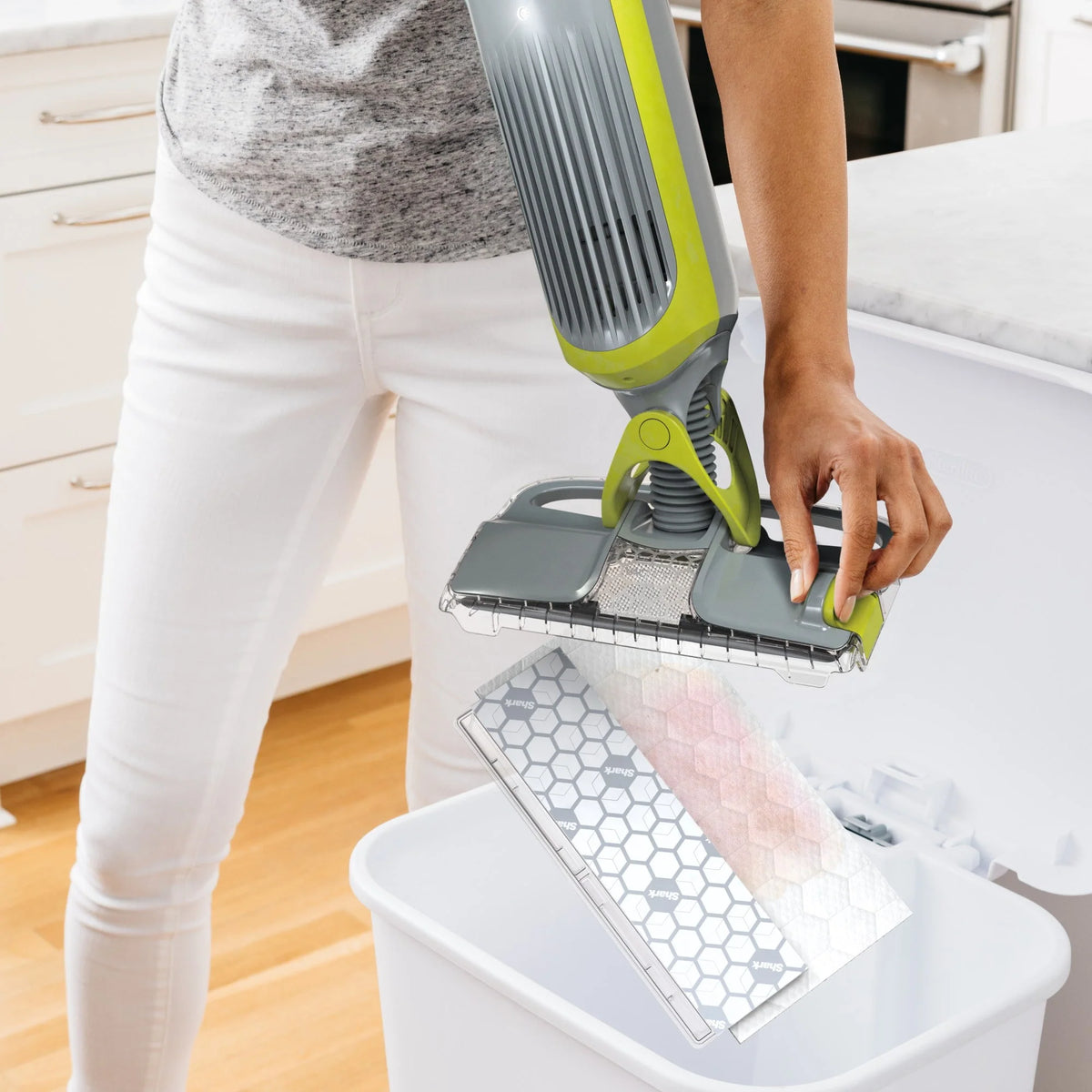Disposable Hard Floor Vacuum and Mop Pad Refills 16 CT B4842